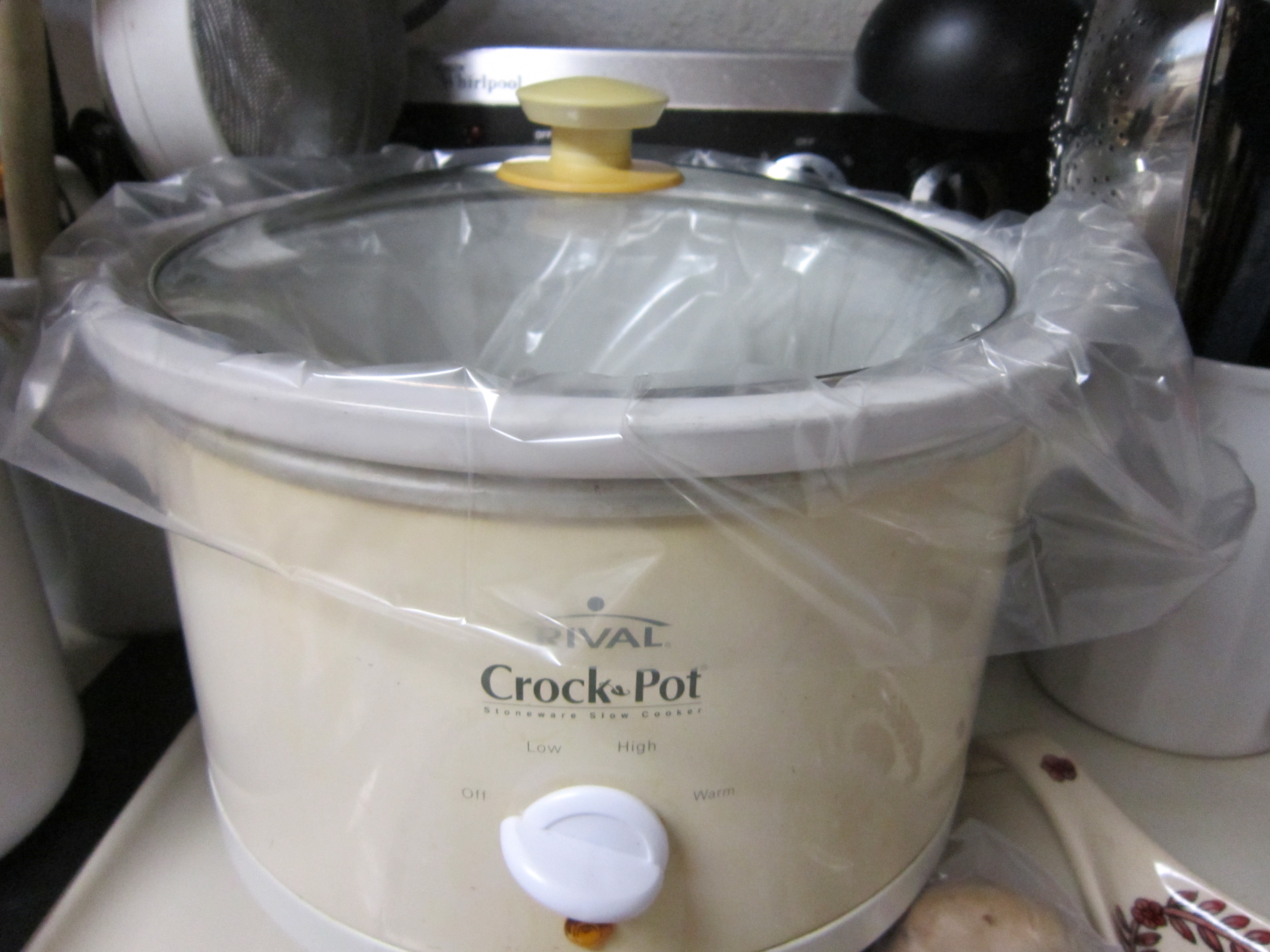 Crock-Pot 3 QT White Round Slow Cooker - Shop Cookers & Roasters at H-E-B