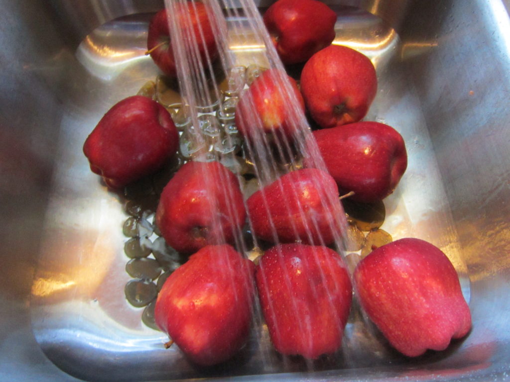 I love apples. Turns out so does BF.