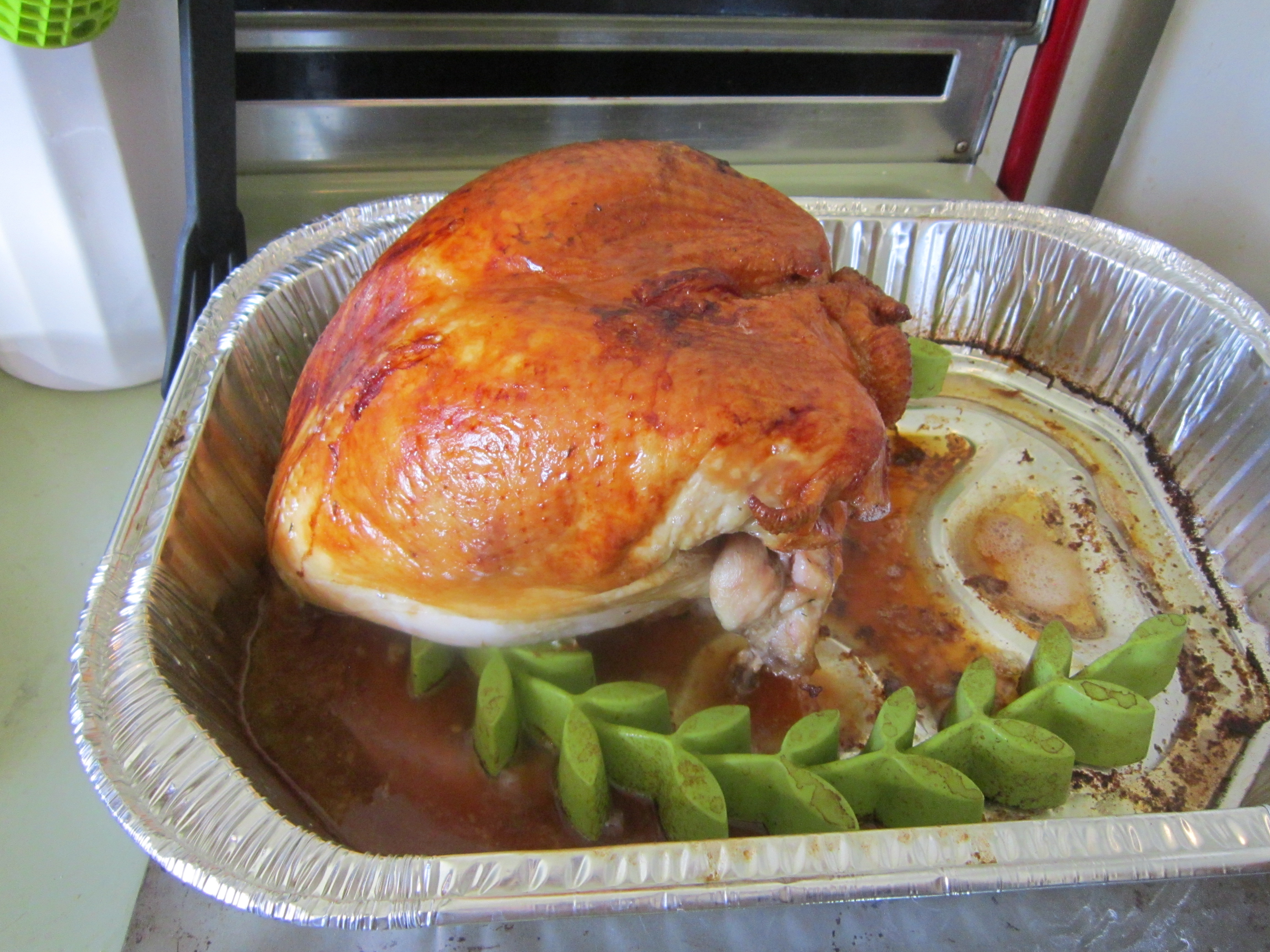 If you don't want a dry turkey this Thanksgiving, you should disregard that  little red pop-up thermometer.