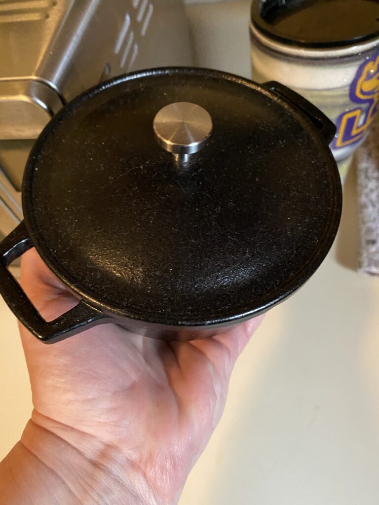 One pan in hand