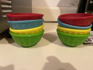 Two sets of silicone pinch bowls
