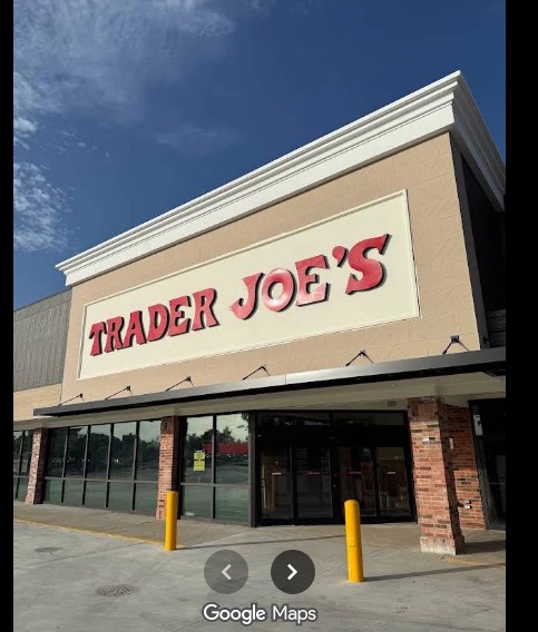 Image of Trader Joe's Exterior in Mandeville, LA